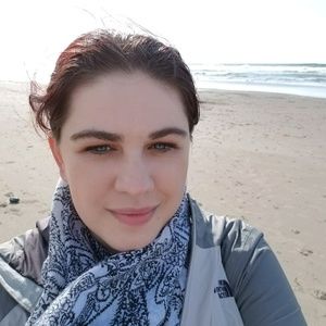 Meet your Posher, Alina